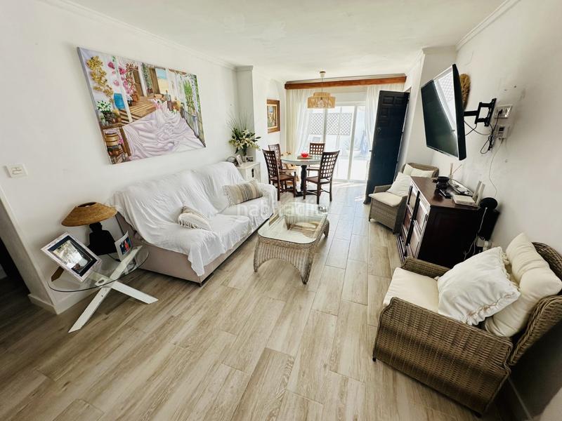 Foto 5aa871e4-0137-43e3-9947-ac5c2917bf24. Casa encantador chalet independiente con piscina privada y apartamento de invitadoste presentamos esta magnãfica oportunidad de vivir e en San Fulgencio
