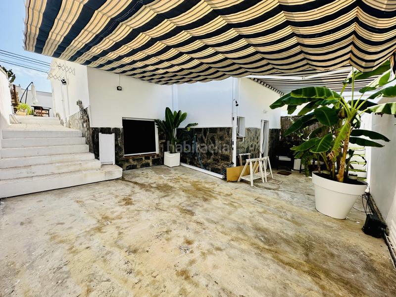 Foto 7ad42b94-20e3-4e89-a736-fbde473ae684. Casa encantador chalet independiente con piscina privada y apartamento de invitadoste presentamos esta magnãfica oportunidad de vivir e en San Fulgencio