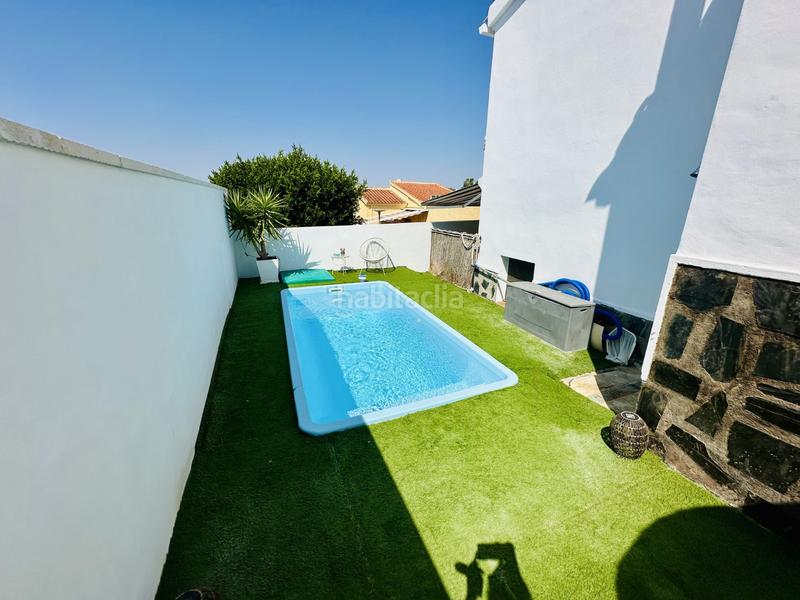 Foto c473438c-46d2-4578-9890-448a097c62e9. Casa encantador chalet independiente con piscina privada y apartamento de invitadoste presentamos esta magnãfica oportunidad de vivir e en San Fulgencio