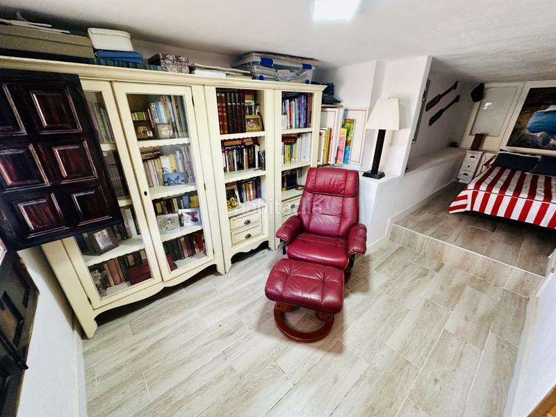 Foto d7d4f681-999b-4ac2-ba77-cf30462889ce. Casa encantador chalet independiente con piscina privada y apartamento de invitadoste presentamos esta magnãfica oportunidad de vivir e en San Fulgencio
