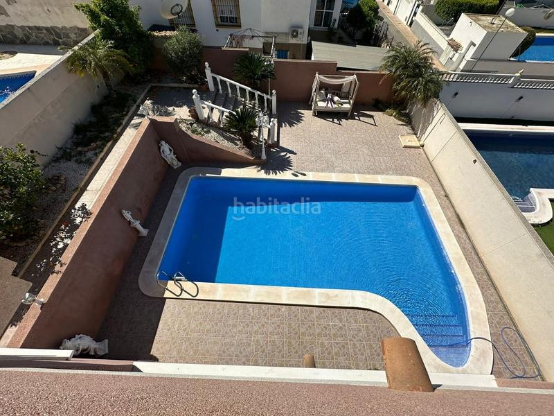 Foto 1e371452-fbb6-4283-b57b-395d1e524de3. Casa chalet independiente con piscina privada y sãtano amplio cerca de la playaoportunidad de adquirir un chalet independiente de 197 m en San Fulgencio