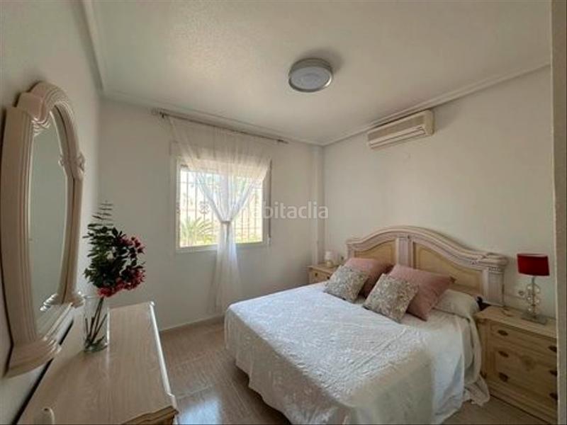 Foto a6d32b79-79c1-4753-bf69-fb6d4af6db8f. Casa chalet independiente con piscina privada y sãtano amplio cerca de la playaoportunidad de adquirir un chalet independiente de 197 m en San Fulgencio