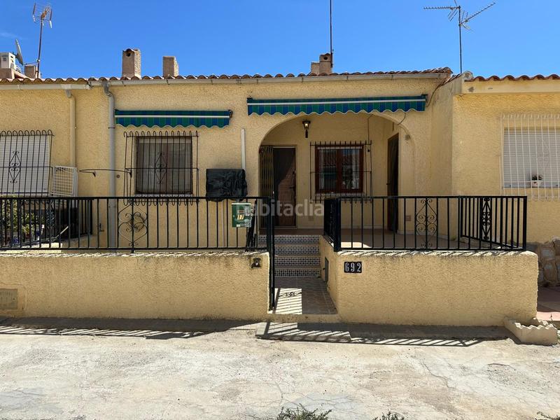 Foto 08e7cf6b-1ed3-4175-b19d-f3aefb9934c1. Casa adossada a San Fulgencio