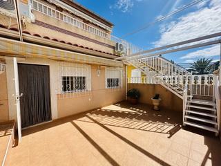 Reihenhaus in San Fulgencio. Casa adosada en venta en urbanizaciãn la marina!!!! esta encanta