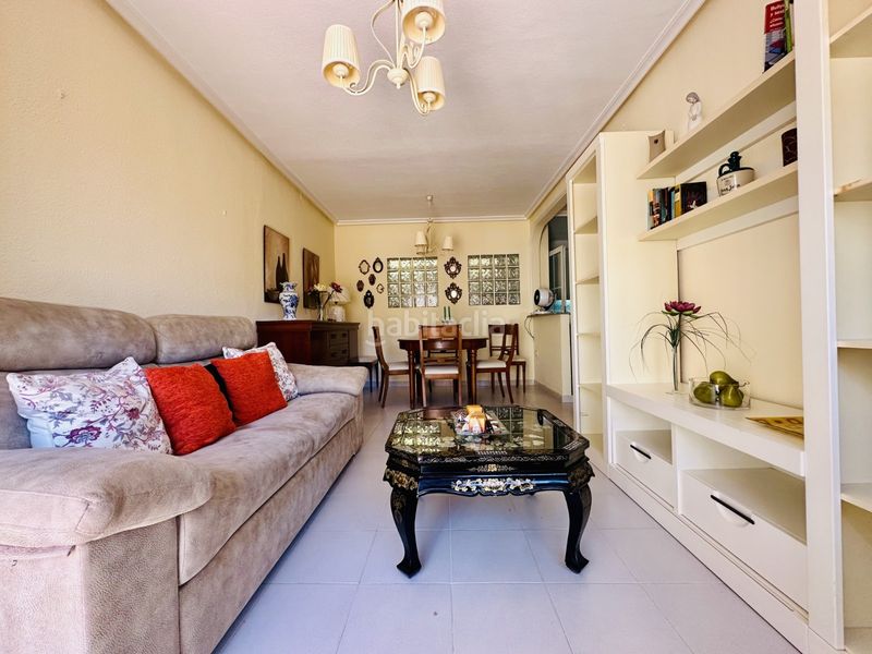 Foto 1f9af29c-aeb0-4633-802f-6951320bf172. Semi detached house in San Fulgencio