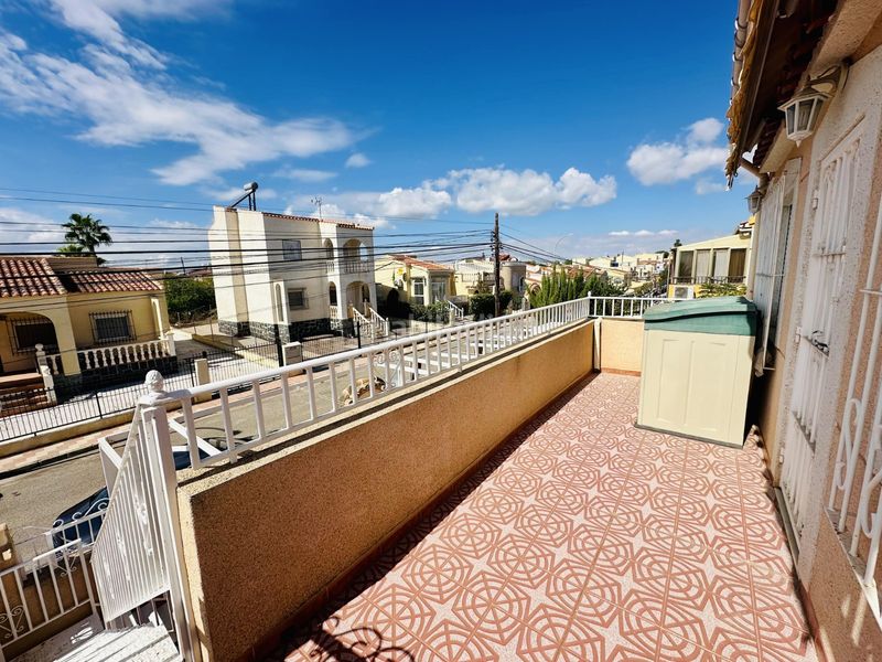 Foto 37e1e50f-7a25-441d-9e27-7320fe68d810. Semi detached house in San Fulgencio