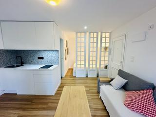 Estudi en La Marina. Piso totalmente reformado en venta en la marina pueblo!!!!! apar