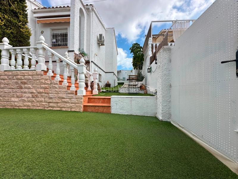 Foto 51ebb574-740c-434d-b5c7-7e304d345838. Chalet smart properties tiene el placer de presentar estanbspencantadora casa independientenbspubicada en la urbanizaciãn la marina, un l en San Fulgencio