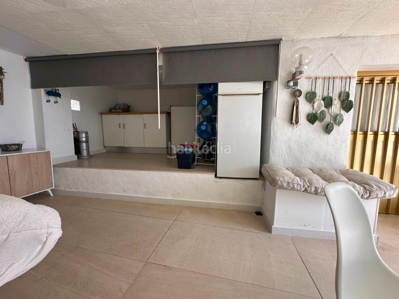 Foto c423944e-916d-40e2-b1ec-7e7b30e4b9f8. Chalet smart properties tiene el placer de presentar estanbspencantadora casa independientenbspubicada en la urbanizaciãn la marina, un l en San Fulgencio
