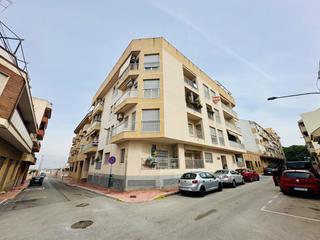 Piso en Pueblo. Se vende apartamento de lujo en guardamar del segura â orientaci