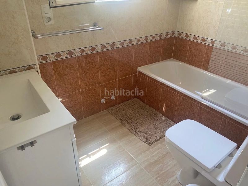 Foto d1ad1771-a31d-43c0-b2a8-b2ad05676c26. House with parking pool in San Fulgencio