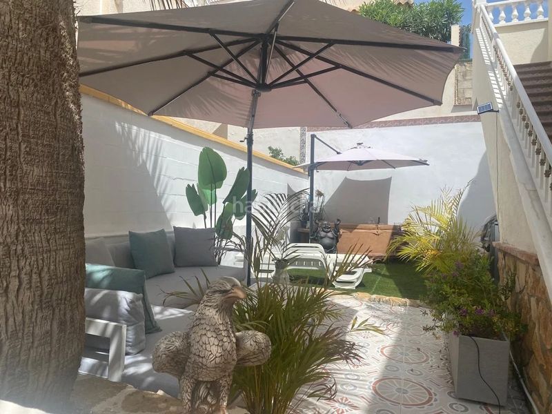 Foto fb01a2c2-40da-493c-941c-aea379490442. House with parking pool in San Fulgencio