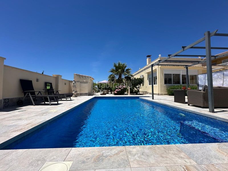 Foto adfeece5-1f48-43ae-9e0b-4ae7fd492032. Casa amb aparcament piscina a San Fulgencio
