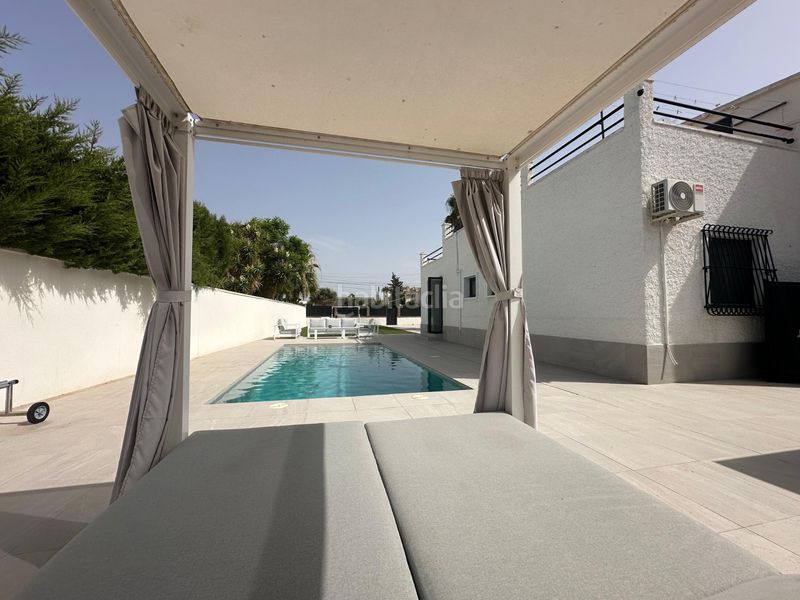 Foto aea16e43-c7c2-4f42-b9e2-b6a0f53600a3. Casa amb aparcament piscina a San Fulgencio