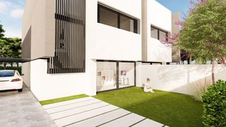 Casa a Halley 5. Chalet con piscina y cerca de playa el dorado, cambrils