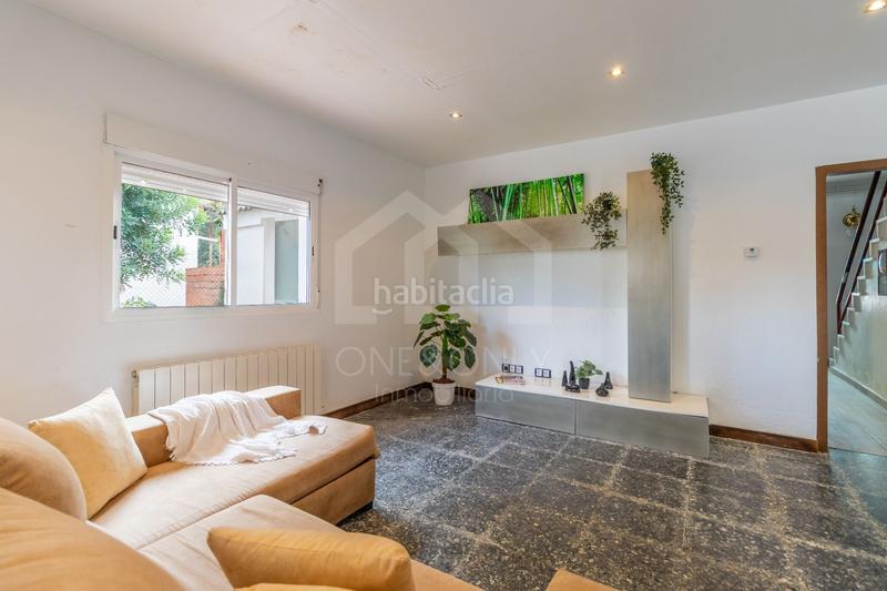 Foto 421a3a71-e3b5-420d-973d-5c32afd68656. Casa en penya roja 23 chalet independiente con 6 dormitorios en Tarragona