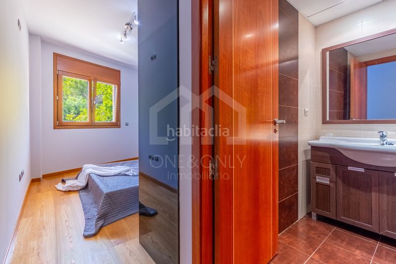 Foto dedd5d9c-d4d8-4265-b33b-a5d5518ee455. Pis amb calefacció a Poble Mont-roig del Camp