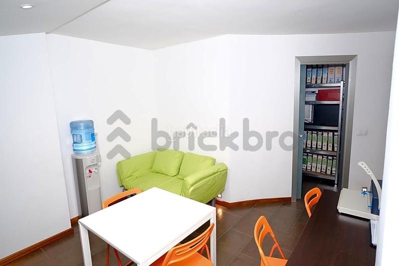 Foto 45ebd3d7-04a0-4c67-82d7-ab60add86109. Local commercial dans carrer de manolo taberner 21 dans Valencia