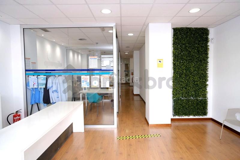 Foto 61883224-8212-471f-8f4d-6761a92ec56e. Local commercial dans carrer de manolo taberner 21 dans Valencia