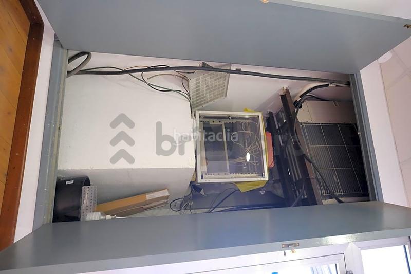 Foto a37e4c28-dec3-47de-b7e7-c99d1d9a59b3. Local commercial dans carrer de manolo taberner 21 dans Valencia