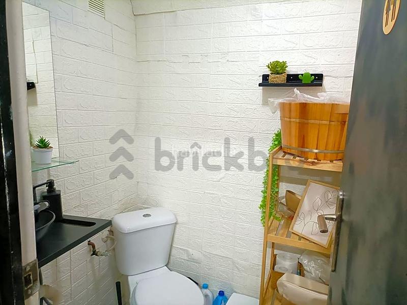 Foto 4575c1d8-5d11-4021-b30c-1256980c37f9. Locale commerciale in passatge de caralt 14 in Singuerlín Santa Coloma de Gramenet