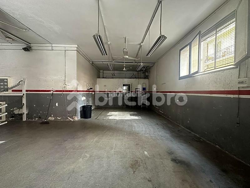 Foto 23620c90-67ab-41db-833f-cbc3729fff4e. Local comercial a El Poble Sec - Parc de Montjuïc Barcelona