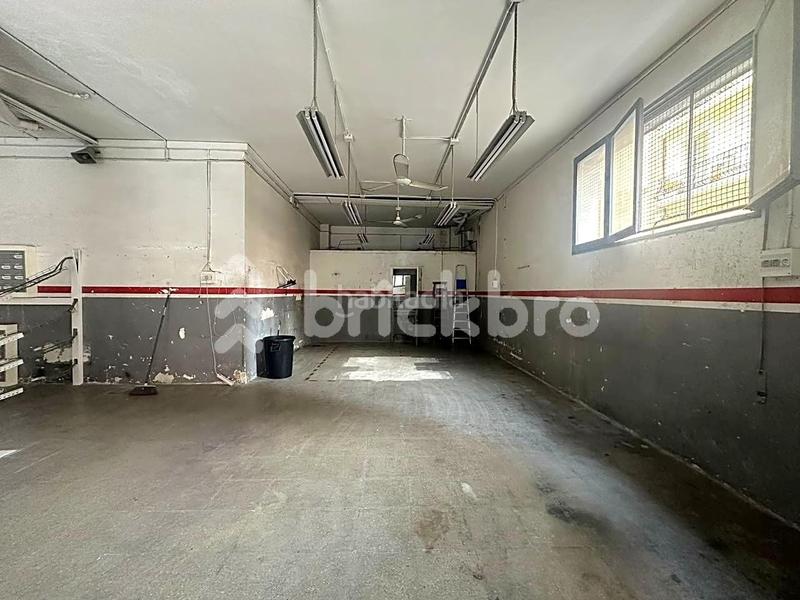 Foto 2efbdda8-6698-4180-b3e8-3097bc977dd2. Local comercial a El Poble Sec - Parc de Montjuïc Barcelona