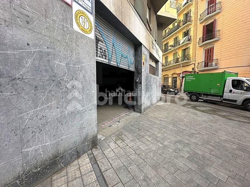 Foto 78dbd153-67b2-405f-b6fd-9ef6320c2474. Local comercial a El Poble Sec - Parc de Montjuïc Barcelona