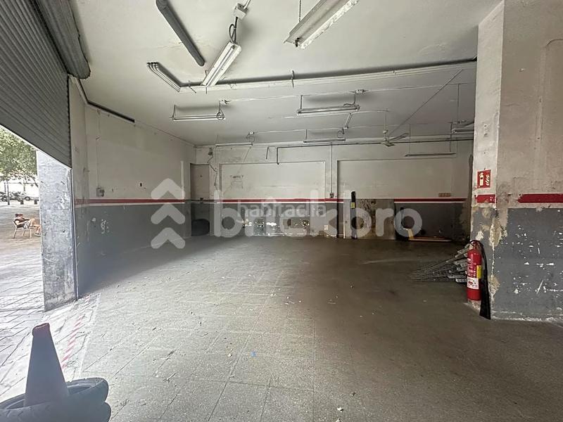 Foto e9c1ed5a-904e-49c3-87da-d6ab12119284. Local comercial a El Poble Sec - Parc de Montjuïc Barcelona