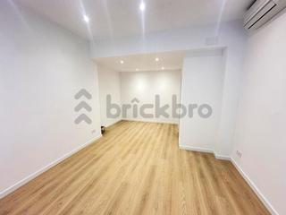 Location Local commercial  Carrer d'escipió. Local en carrer descipió 4  barcelona