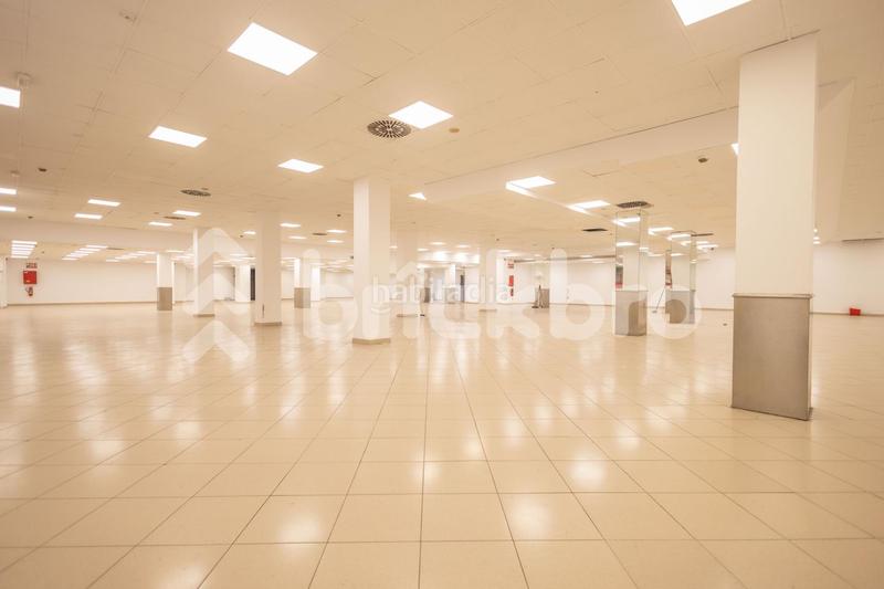 Foto 5f2300c6-8d9f-4fdf-9887-3697cf5d14f0. Locale commerciale in Els Molins Mataró