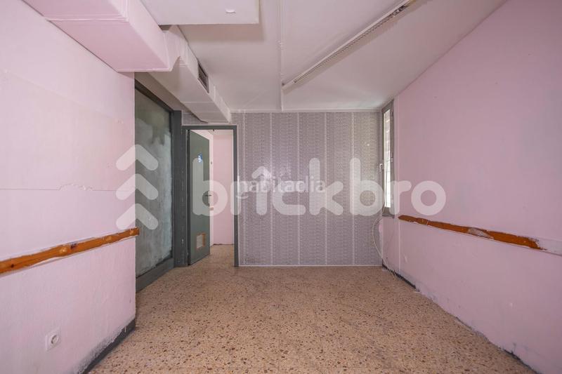 Foto 40618ce1-9e31-4390-9781-df85f23a1d82. Lloguer local comercial a El Camp d´en Grassot i Gràcia Nova Barcelona