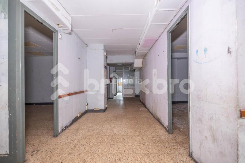 Foto c01fe051-c467-415f-ab08-bef4a5ce9437. Lloguer local comercial a El Camp d´en Grassot i Gràcia Nova Barcelona