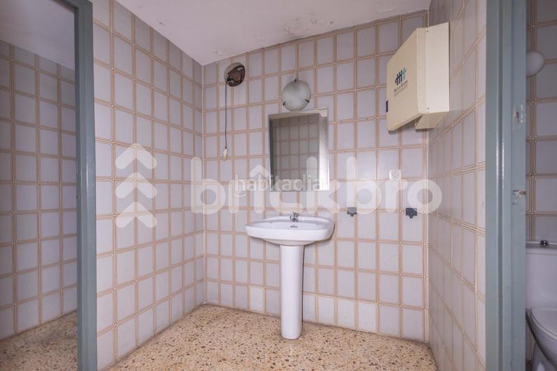 Foto 026b8d2c-42e3-424e-90f2-a9b4799791a9. Rent business premise in El Camp d´en Grassot i Gràcia Nova Barcelona