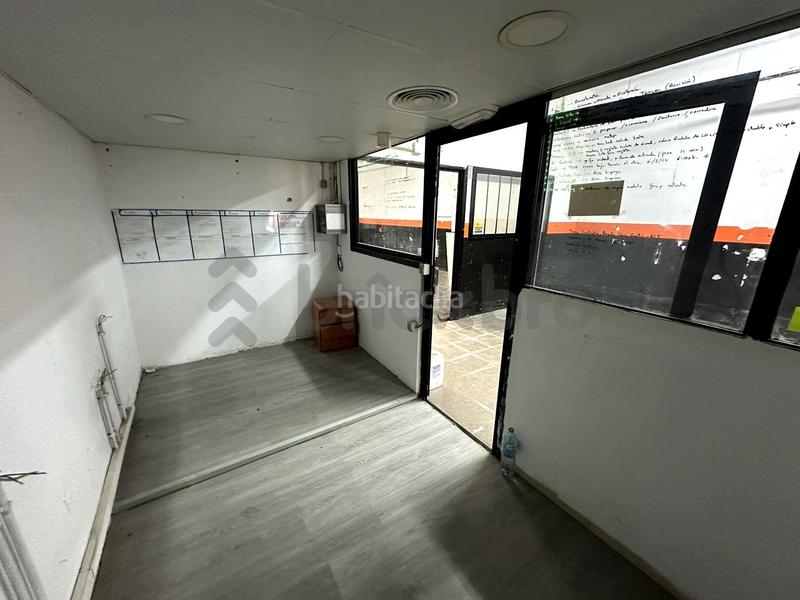 Foto 2a7ccb9d-aceb-4527-b560-96df574527a9. Geschäftsraum in Santa Rosa Santa Coloma de Gramenet