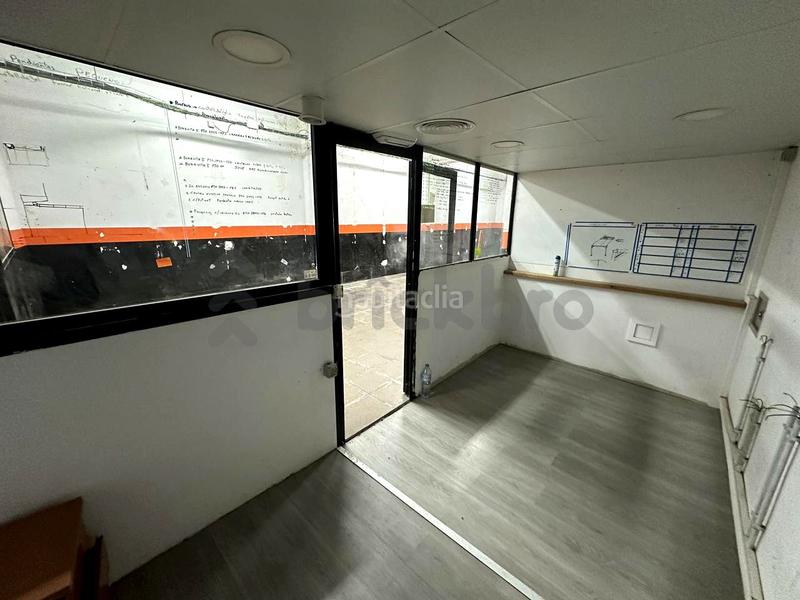 Foto a0d6525a-a4db-4017-98e0-b82c83b0b163. Geschäftsraum in Santa Rosa Santa Coloma de Gramenet
