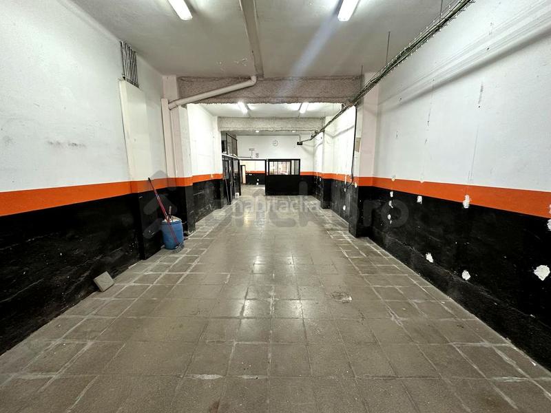 Foto bc68d4ce-35c3-4695-b145-453c38d6318d. Geschäftsraum in Santa Rosa Santa Coloma de Gramenet