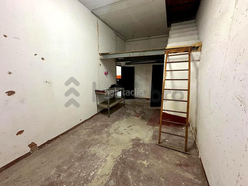 Foto c532d62a-9906-45e9-8bc7-f3650690f521. Geschäftsraum in Santa Rosa Santa Coloma de Gramenet