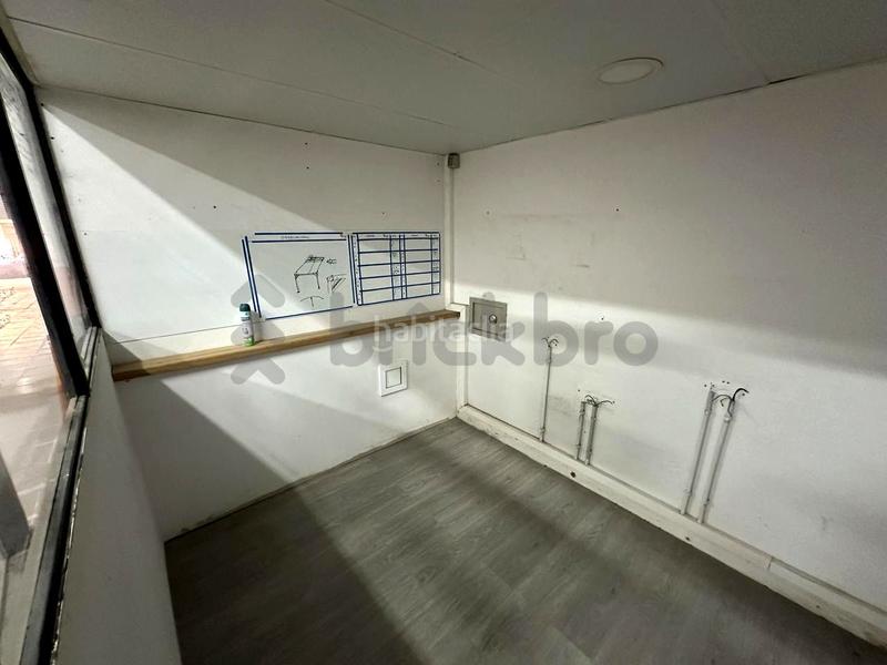 Foto d9c5a5bd-7149-45bc-bb59-e209de41e2db. Geschäftsraum in Santa Rosa Santa Coloma de Gramenet