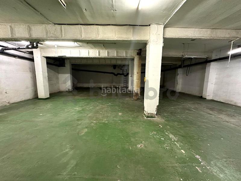 Foto e2cb03b7-6c59-4056-a7ab-862625afecd0. Affitto locale commerciale in Can Clota Esplugues de Llobregat