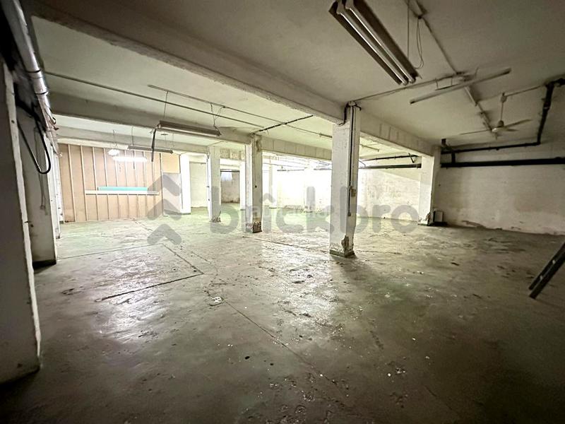 Foto 448544b8-9805-4925-9411-27a9324749ca. Alquiler local comercial local en c. de sant josep en Esplugues de Llobregat