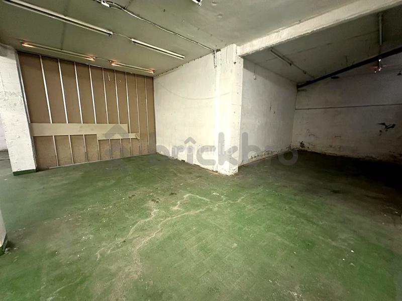 Foto 5ba19304-a75d-4544-9b25-fb4812400c55. Alquiler local comercial local en c. de sant josep en Esplugues de Llobregat