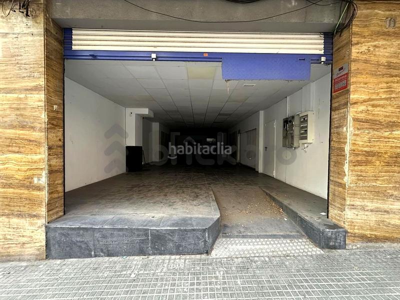 Foto 632433d7-a301-42c5-b0a1-88f7ff591ff5. Alquiler local comercial local en c. de sant josep en Esplugues de Llobregat
