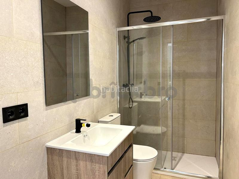 Foto ec9f403c-4448-4314-8de6-b6c8f5a73c56. Local comercial local en carrer darnau, local 2 en Barcelona