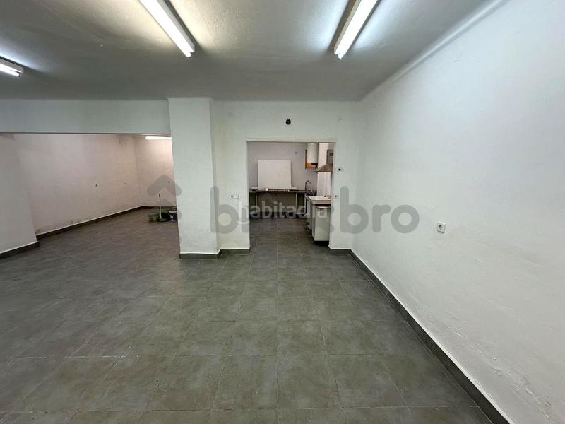 Foto c7ba1e7f-7b3e-4d44-b7f5-df31a8d55d35. Locale commerciale in Riera Cornellà de Llobregat