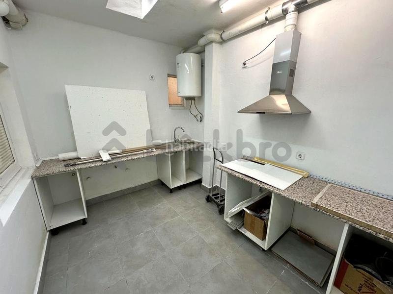 Foto f6b82fc1-4927-486b-97c5-fff89044c91d. Locale commerciale in Riera Cornellà de Llobregat