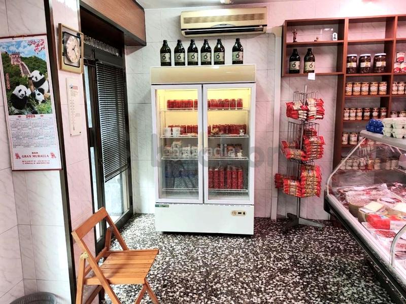 Foto c8ba26ed-41c6-4f25-b1d5-24e9298b50f1. Locale commerciale in Prosperitat Barcelona