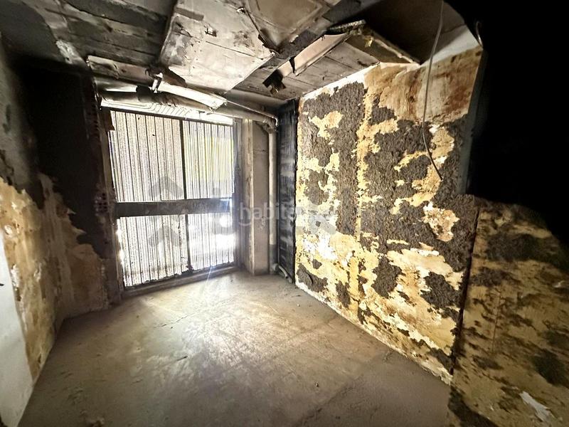 Foto ed4f03e3-25fd-47df-b658-2a51e8f85b80. Alquiler local comercial local en carrer de puigcerdà en Barcelona