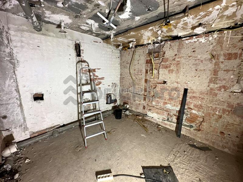 Foto ccde8068-6cd3-40f9-ac3d-5caf16dc3085. Lloguer local comercial a La Verneda - La Pau Barcelona