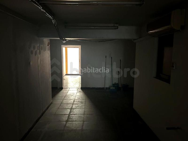 Foto 7c75ff83-43e6-4005-b56e-37c0ef279f62. Local commercial dans Sant Antoni Barcelona